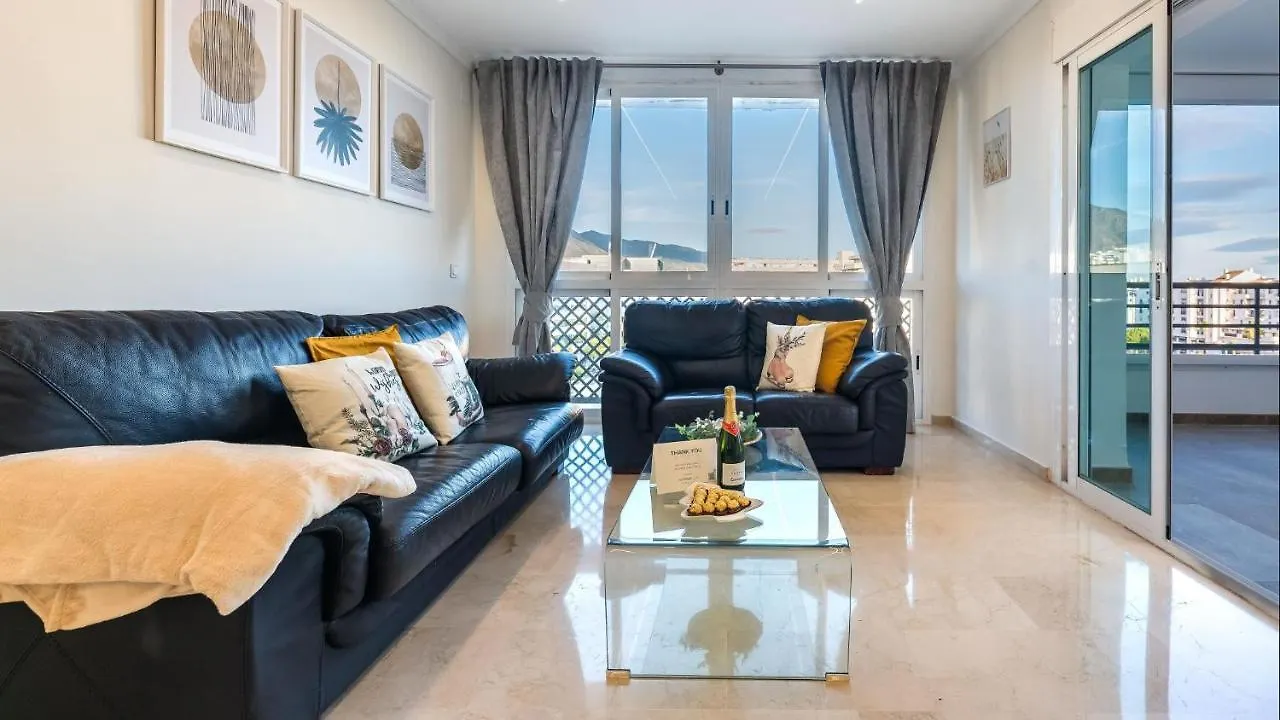 Luxury Penthouse Mountain Sea Views Puerto Banus Appartement Marbella